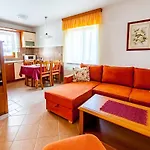 Apartment Magnolija *